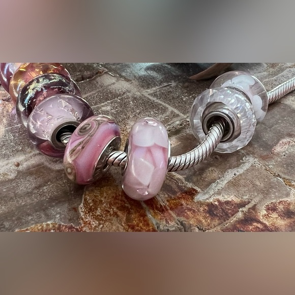 NEW Authentic Swarovski CZ Chamilia-Breast Cancer Pink Murano Glass Charm Bead - Picture 3 of 10